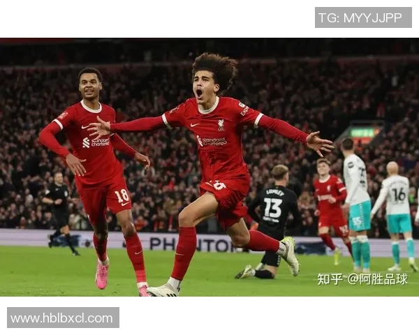 2019年巴黎圣日耳曼与利物浦巅峰对决回顾与分析