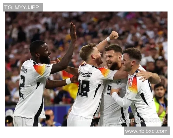 U19德国队与荷兰队激战正酣谁能在青少年足球赛中脱颖而出 U19德国队与荷兰队激战正酣谁能在青少年足球赛中脱颖而出